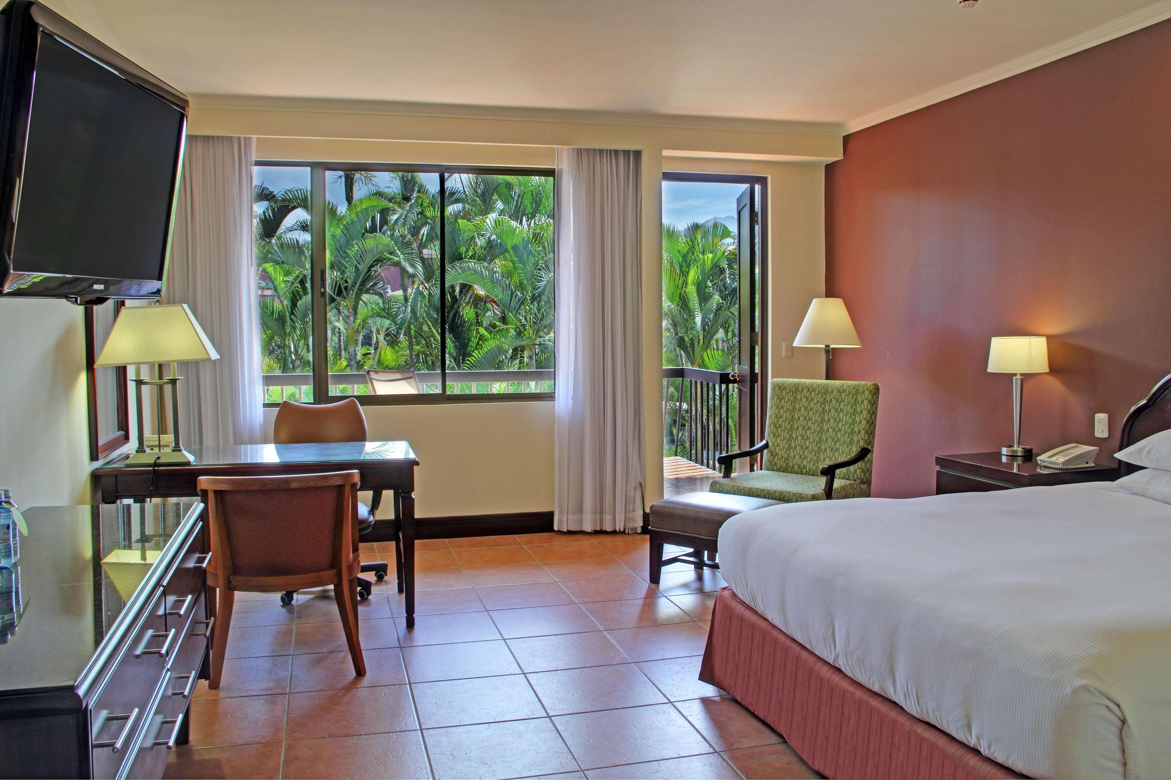 Hilton Cariari Doubletree San Jose - Costa Rica Hotel Exterior foto A room at the Hilton San Diego Bayfront