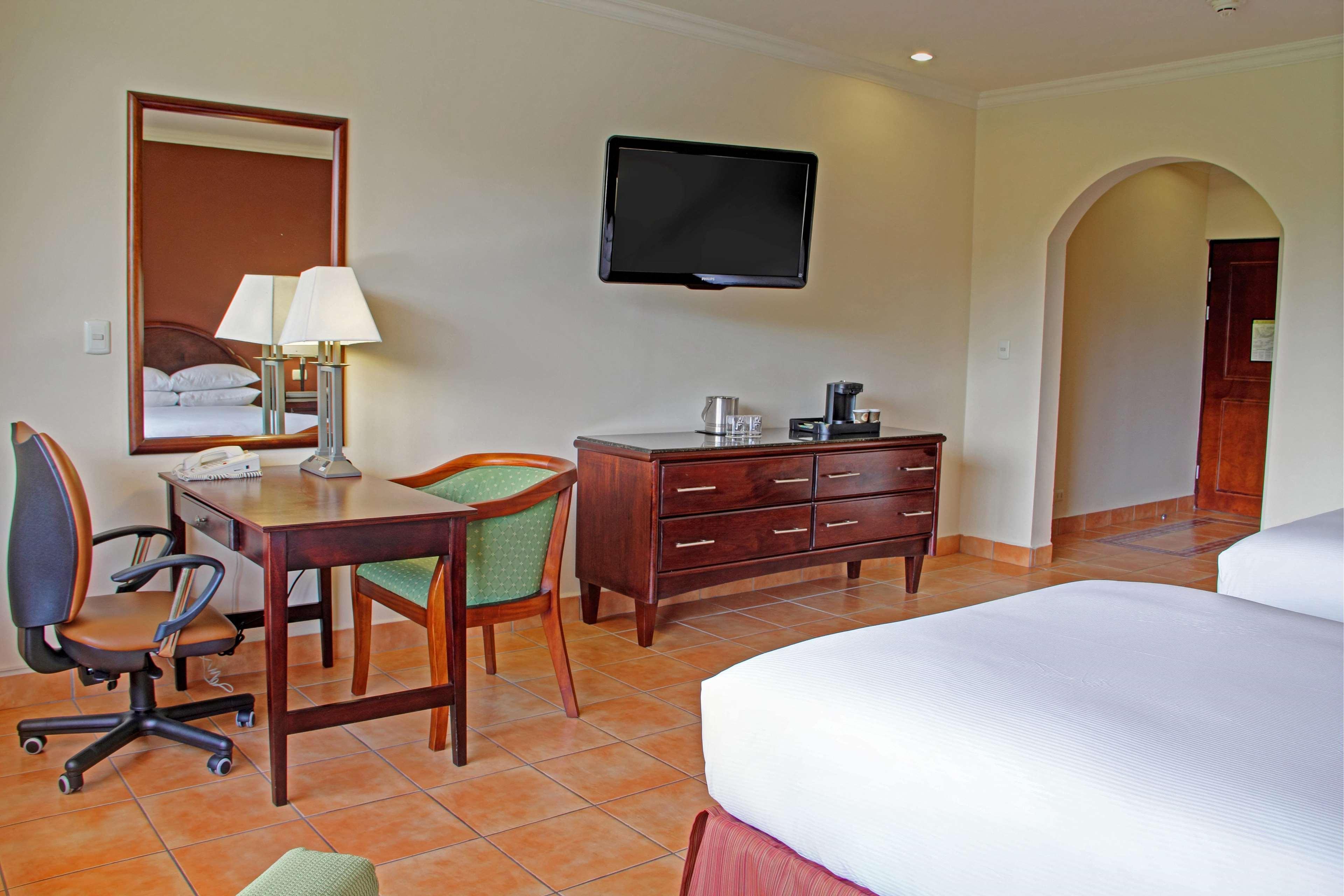 Hilton Cariari Doubletree San Jose - Costa Rica Hotel Exterior foto A room at the hotel